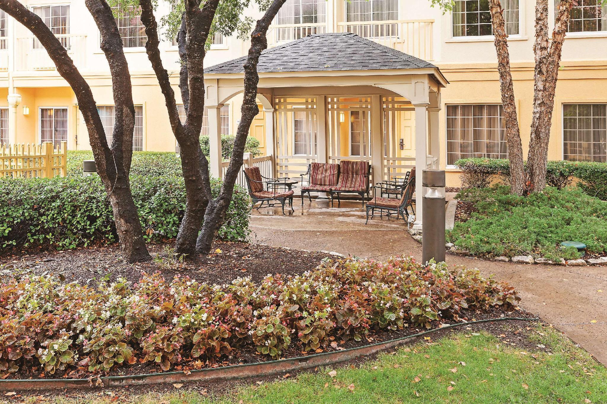 La Quinta By Wyndham Dallas - Addison Galleria Kültér fotó